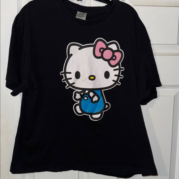 3/$30 Hello Kitty Top - Picture 6 of 6